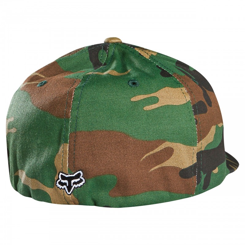 CZAPKA Z DASZKIEM FOX LEGACY CAMO