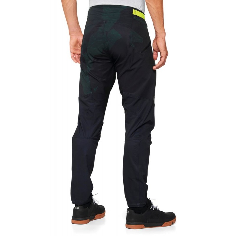 Spodnie męskie 100% AIRMATIC LE Pants black camo (NEW 2022)