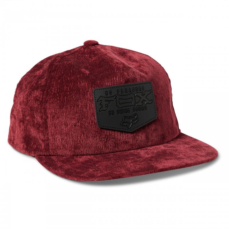 CZAPKA Z DASZKIEM FOX FIXATED SB DARK MAROON