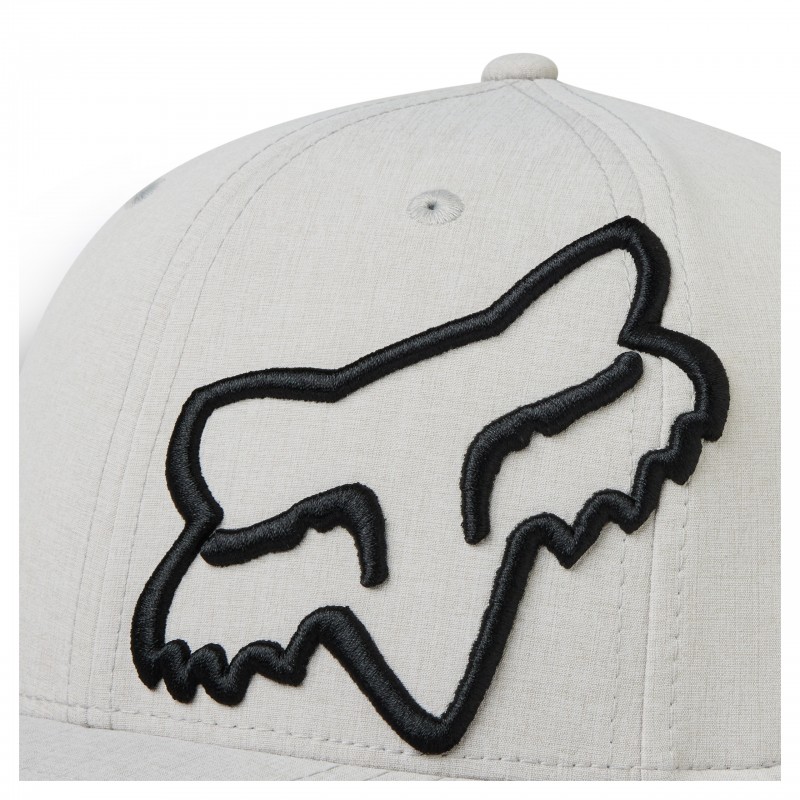 CZAPKA Z DASZKIEM FOX CLOUDED FLEXFIT 2.0 LIGHT HEATHER GREY