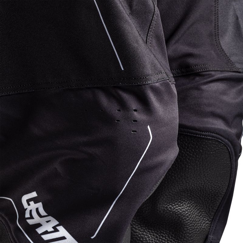 Spodnie Leatt Moto 4.5 Black S/Us30/Eu48